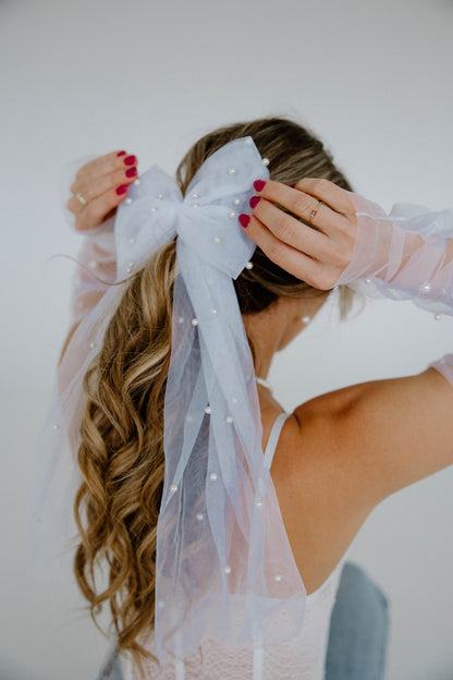 Maria Pearl Bow Veil - Bright White